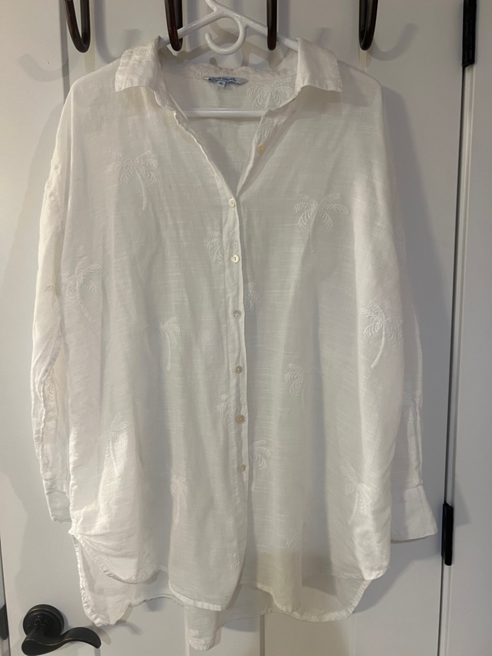 blue island White Palm-Embroidery Casual Button-Down Shirt